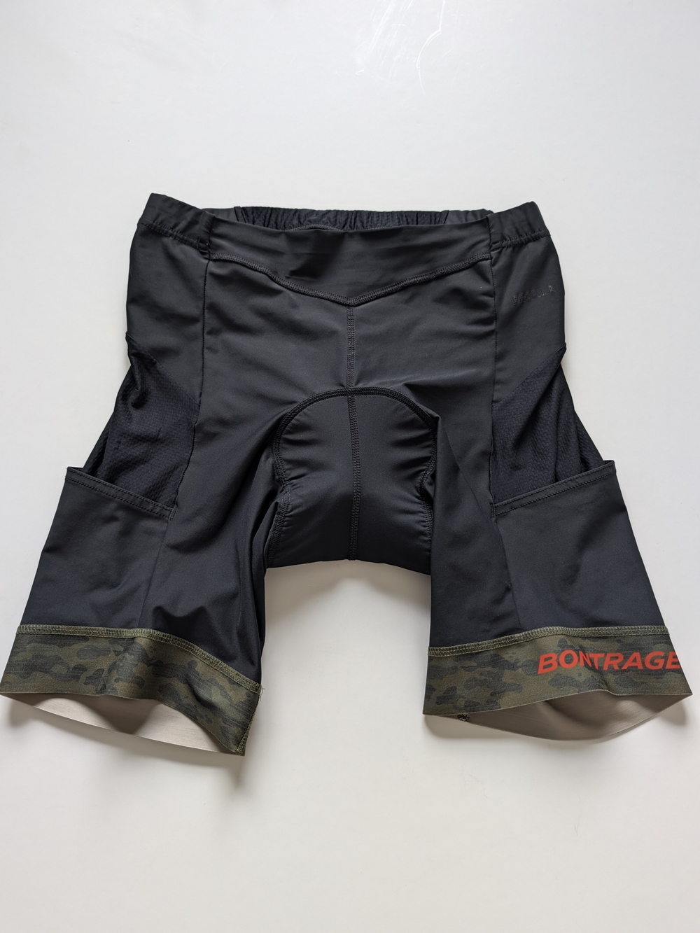 Bontrager Profila Padded Fitted Cycling Shorts Elastic Waist Camo Black M